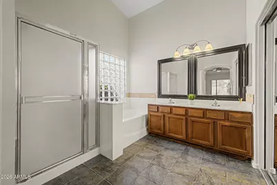 2050 S Portland Avenue, Gilbert, AZ 85295 - Photo 23