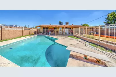4738 N 40th Drive, Phoenix, AZ 85019 - Photo 43