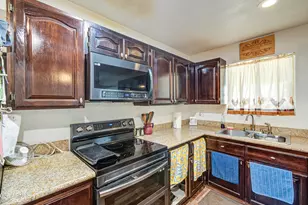 4738 N 40th Dr, Phoenix, AZ 85019 - Photo 19