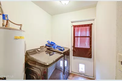 4738 N 40th Drive, Phoenix, AZ 85019 - Photo 35
