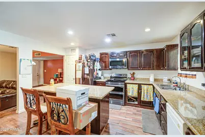 4738 N 40th Drive, Phoenix, AZ 85019 - Photo 15