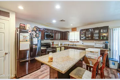 4738 N 40th Drive, Phoenix, AZ 85019 - Photo 17
