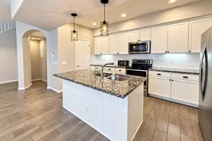 3935 E Rough Rider Rd, Phoenix, AZ 85050 - Photo 11