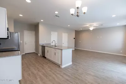 2950 N 38th Street #2, Phoenix, AZ 85018 - Photo 9