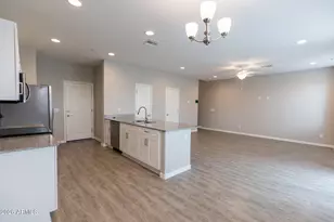 2950 N 38th St, Phoenix, AZ 85018 - Photo 9