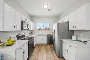 13558 W Saguaro Ln, Surprise, AZ 85374 - Photo 7