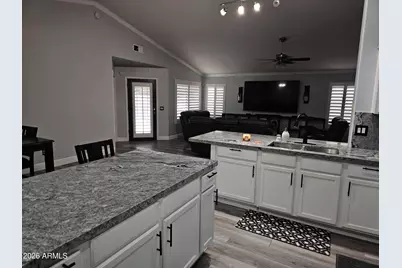 10937 E Catalina Avenue, Mesa, AZ 85208 - Photo 9