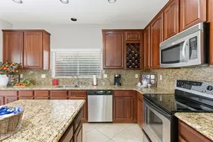 17086 N 184th Dr, Surprise, AZ 85374 - Photo 9