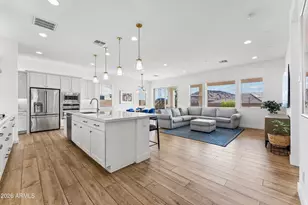 2015 E Villa Linda Dr, Phoenix, AZ 85024 - Photo 13