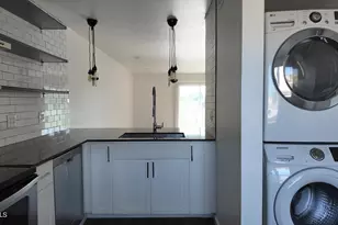 4233 N Longview Ave, Phoenix, AZ 85014 - Photo 7