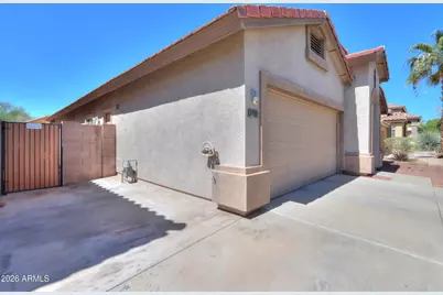 13944 N 158th Lane, Surprise, AZ 85379 - Photo 5