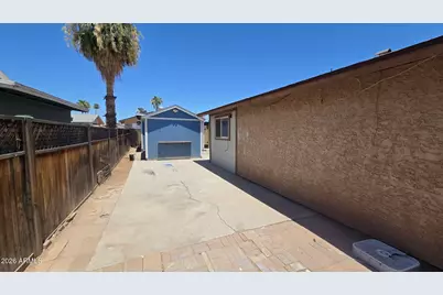604 W Emelita Avenue, Mesa, AZ 85210 - Photo 3