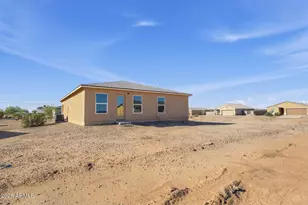 9380 W Collis Pl, Arizona City, AZ 85123 - Photo 3