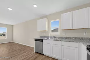 9380 W Collis Pl, Arizona City, AZ 85123 - Photo 13