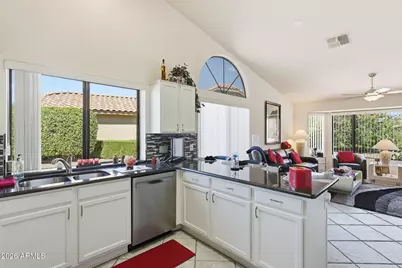 20009 N 94th Avenue, Peoria, AZ 85382 - Photo 17