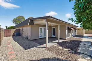 14830 N Cameo Dr, Sun City, AZ 85351 - Photo 5