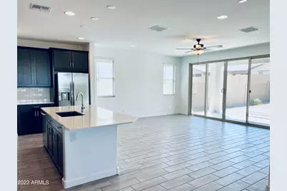 1659 W Paseo Way, Phoenix, AZ 85041 - Photo 9