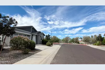 1659 W Paseo Way, Phoenix, AZ 85041 - Photo 23