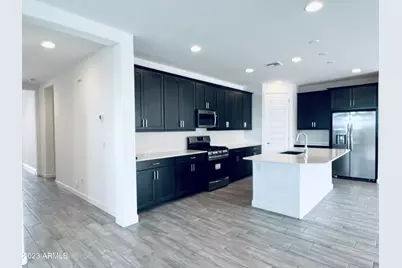 1659 W Paseo Way, Phoenix, AZ 85041 - Photo 5