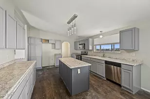 13432 S 204th Ln, Buckeye, AZ 85326 - Photo 9