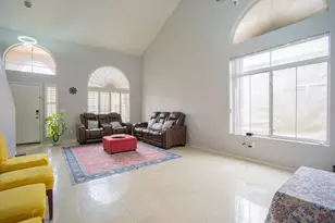 4613 E Desert Cactus St, Phoenix, AZ 85032 - Photo 5