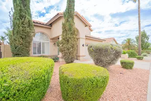 4613 E Desert Cactus St, Phoenix, AZ 85032 - Photo 3