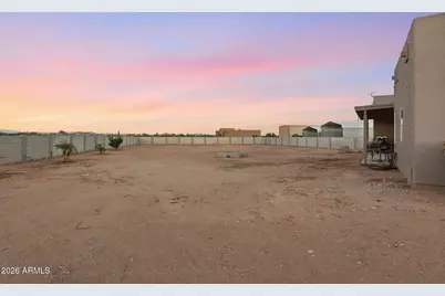 23008 W Peakview Road, Wittmann, AZ 85361 - Photo 43
