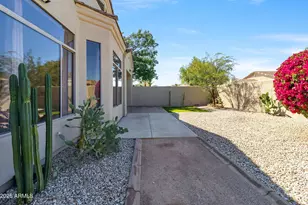 2224 E Fawn Dr, Phoenix, AZ 85042 - Photo 43