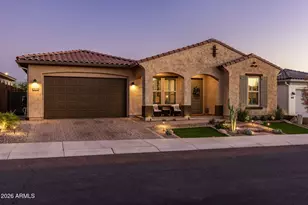 2939 E Crest Ln, Phoenix, AZ 85050 - Photo 43