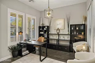 2939 E Crest Ln, Phoenix, AZ 85050 - Photo 25