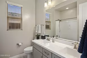 2939 E Crest Ln, Phoenix, AZ 85050 - Photo 33