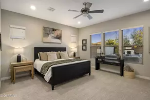 2939 E Crest Ln, Phoenix, AZ 85050 - Photo 27