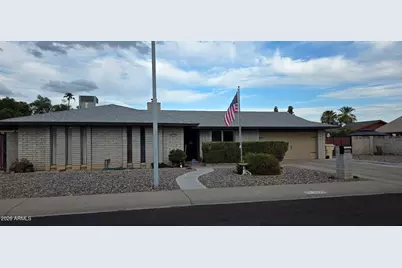 9025 N 48th Drive, Glendale, AZ 85302 - Photo 1