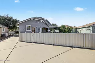 1319 S Claiborne Ave, Gilbert, AZ 85296 - Photo 43