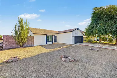 7633 W Wolf Street, Phoenix, AZ 85033 - Photo 3