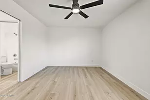7633 W Wolf St, Phoenix, AZ 85033 - Photo 19