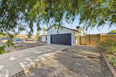 7633 W Wolf Street, Phoenix, AZ 85033 - Photo 5