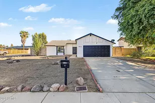 7633 W Wolf St, Phoenix, AZ 85033 - Photo 1