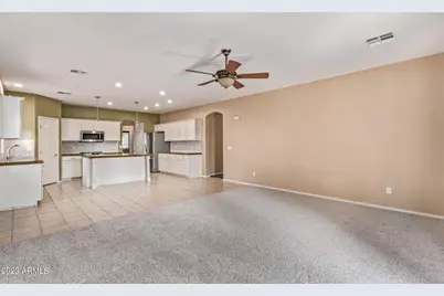 11826 N 146th Avenue, Surprise, AZ 85379 - Photo 9