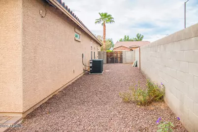 16913 W Hilton Avenue, Goodyear, AZ 85338 - Photo 27