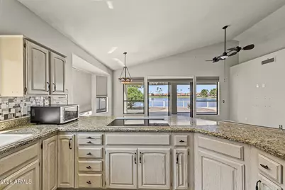 25228 S Cloverland Drive, Sun Lakes, AZ 85248 - Photo 17