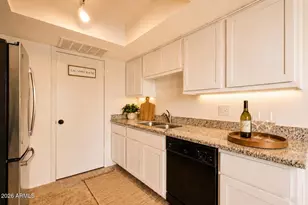 4014 S 44th Way, Phoenix, AZ 85040 - Photo 3