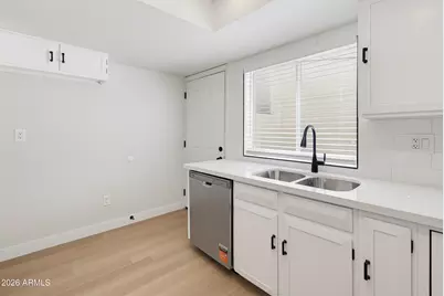 4742 W Palmaire Avenue, Glendale, AZ 85301 - Photo 5