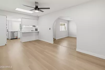 4742 W Palmaire Avenue, Glendale, AZ 85301 - Photo 9