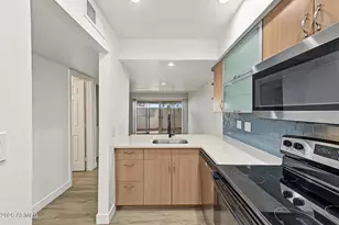 7325 E Belleview St, Scottsdale, AZ 85257 - Photo 9