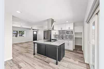 827 W Romo Jones Street, Tempe, AZ 85281 - Photo 13