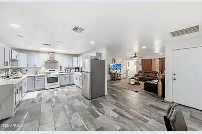 8117 W Elm Street, Phoenix, AZ 85033 - Photo 3