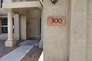 300 N Bullmoose Dr, Chandler, AZ 85224 - Photo 3