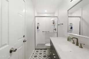 2318 W Dahlia Dr, Phoenix, AZ 85029 - Photo 9