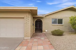 2318 W Dahlia Dr, Phoenix, AZ 85029 - Photo 1